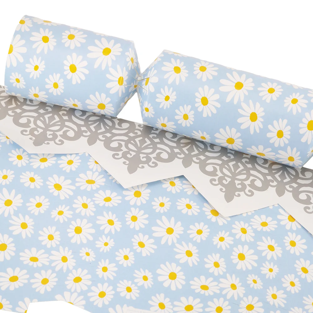 Blue Daisy Flower | Cracker Making Craft Kit | Make & Fill Your Own - Image 4